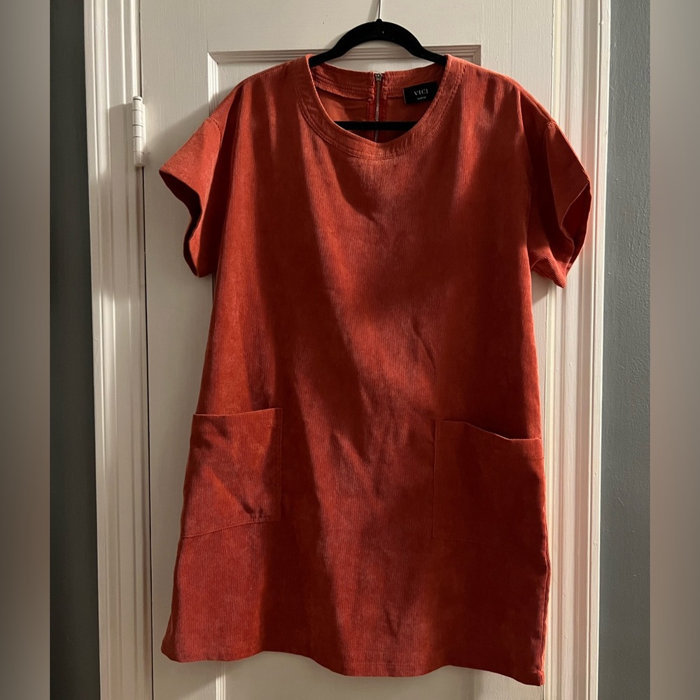 Orange corduroy s/s dress with zip closure